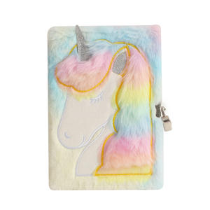 Cahier A5 en peluche dessin animé mignon pour filles Clés de verrouillage Design Pages d'écriture doublées de feutre avec couverture à paillettes Journal <span class=keywords><strong>secret</strong></span> pour les filles - Product Image 6