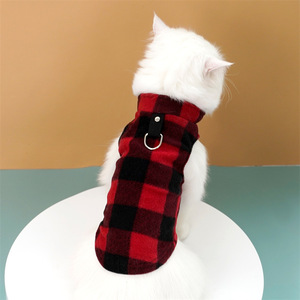 Pakaian Hewan Peliharaan Kucing Anjing Rompi Fleece Solid Ramah Lingkungan Nyaman Aksesoris Anjing Tahun Baru Musim Dingin Klasik Pabrik Laris Manis - Product Image 3