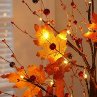 Arbre d'érable d'automne en plastique lumineux à LED Yuntu avec baies rouges, alimentation double (pile et secteur), décoration de table, IP44 résistant aux éclaboussures, lumière chaude