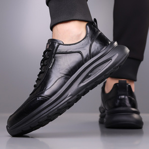 Chaussures de marche en cuir pour hommes, bout rond, talon bas, antidérapantes, chaussures décontractées de mode pour l'extérieur - Product Image 4