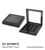 Palette de fard à paupières de plateau intérieur remplaçable du fabricant chinois Boîtes en plastique de correcteur de blush à grilles multiples pour cosmétiques