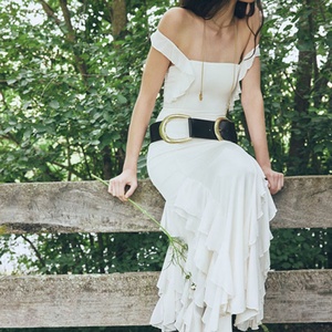 Robe longue de soirée sexy personnalisée pour femme, avec volants, style fluide, col halter et lien ajustable au dos, de luxe - Product Image 1