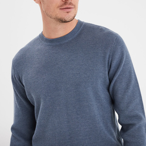 Pull à col rond ajusté en coton et polyamide pour homme, couleur taupe, hiver, séchage rapide, respirant, tricot fin, finition polie, décontracté - Product Image 4