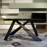 Ensemble de table à manger ronde de luxe industrielle de nouvelle conception, noir et blanc, avec pieds de table en métal pour hôtel et cuisine