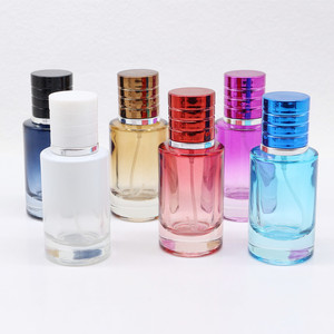 30Ml 50Ml Nước Hoa Phun Chai 1Oz Màu Đỏ/Màu Xanh/Trắng/Hổ Phách/Tím Ombre Hương Thơm Phun Thủy Tinh Phun Chai Với Uốn <span class=keywords><strong>Atomizer</strong></span> - Product Image 4