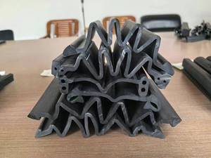 Striscia di Gomma Elastomerica Resistente al Freddo Testata SGS per Giunti di Dilatazione nella Costruzione di Ponti Nord Europa - Product Image 5