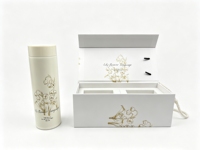Ensemble cadeau d'affaires personnalisé avec boîte cadeau à poignée et doublure intérieure en carton, gaufrage à chaud or, impression quadricolore