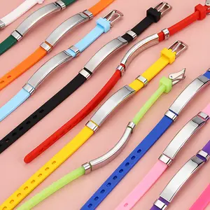 Bracelet fluorescent en acier inoxydable et caoutchouc pour enfants et bébés, gravure personnalisée, anti-perte, bracelet en silicone lumineux - Product Image 1
