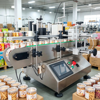 Machine d'étiquetage automatique de bouteilles en plastique à chaîne de table haute vitesse avec moteur, PLC et boîte de vitesses