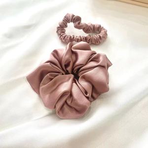 Masque de sommeil lesté personnalisé taie d'oreiller en soie masque de sommeil Chouchou coffret cadeau taie d'oreiller moderne - Product Image 2