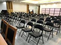 Silla Plegable de Acero Metálico Apilable al por Mayor para Bodas, Eventos, Reuniones, Fiestas, Jardín, Exterior, Color Negro