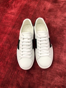 Chaussures de marche plates légères antidérapantes de luxe de haute qualité, style polyvalent, tendance 2026, chaussures de sport - Product Image 4