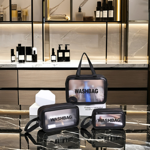 Boîte <span class=keywords><strong>de</strong></span> <span class=keywords><strong>maquillage</strong></span> professionnelle pour dames Grande capacité Nylon pour trousse <span class=keywords><strong>de</strong></span> toilette Fermeture à glissière transparente Logo brodé à la mode <span class=keywords><strong>Professionnel</strong></span> PU - Product Image 3