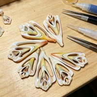 Coquille de conque naturelle découpée en forme de papillon, en gros, pour décoration de mariage, pendentif de boucles d'oreilles en résine