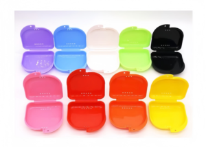 Boîte de rangement pour <span class=keywords><strong>appareil</strong></span> <span class=keywords><strong>dentaire</strong></span> orthodontique, <span class=keywords><strong>prix</strong></span> d'usine, personnalisée, boîte de rangement <span class=keywords><strong>dentaire</strong></span>, boîte de rangement pour prothèse <span class=keywords><strong>dentaire</strong></span> - Product Image 6