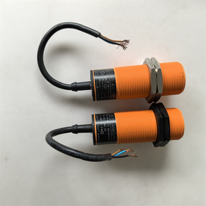 Sensor de Proximidad Capacitivo IFM KI5081 KI-3015-ANKG/NI/6M, Salida NPN NO, Sin Blindaje - Product Image 1