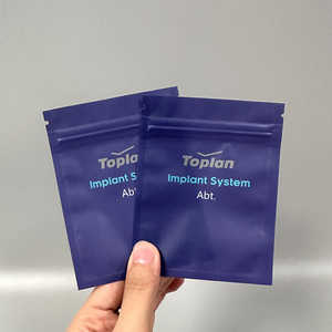 Sachets plats personnalisés en aluminium pour pilules, vitamines, capsules, emballage à fermeture éclair à trois côtés, sachets en mylar à fermeture éclair - Product Image 1