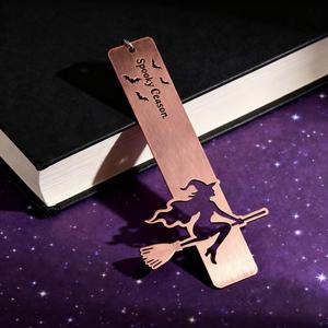 Segnalibro in rame riutilizzabile con logo UV stampato e design a fumetto di strega intagliata, personalizzabile per ordini all'ingrosso, ideale come bomboniera per Halloween - Product Image 3