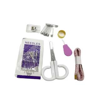 Kit de couture portable en plastique de haute qualité avec fil, ciseaux, aiguilles et règle pour le tricot manuel - Design simple pour la maison et les voyages - Product Image 2