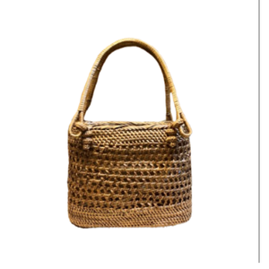 Bolsa tejida a mano de ratán y Ketak Lombok con cierre de cordón de patrón de red hecha éticamente por artesanos indonesios para uso diario - Product Image 2