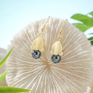 Hawaiian Jewelry Wholesale Crown Flower Design <strong>Matching</strong> Shell Pearl Necklace Earring <strong>Bracelet</strong> 3pcs Jewelry Set for Women - Product Image 6
