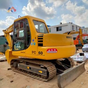Excavadora Usada Komatsu Pc60 de 6 Toneladas, Original de Japón, de Segunda Mano, en Buenas Condiciones - Product Image 1