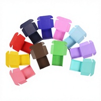 Boîte en carton ondulé personnalisée 13*13*3cm, petite, colorée, pour l'envoi de vêtements, finition brillante ou mate, dorure à chaud, matériaux recyclés