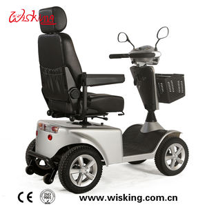 Scooter Eléctrico Portátil Wisking 4038 de Tamaño Mediano para Exteriores con Parabrisas y Techo para Golf, Carrito para Jardín - Product Image 4