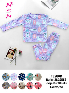 Te280r Pijamas para niñas de manga larga, forro polar suave y acogedor con estampado de dibujos animados, ropa de dormir de invierno para niños, talla regular - Product Image 1