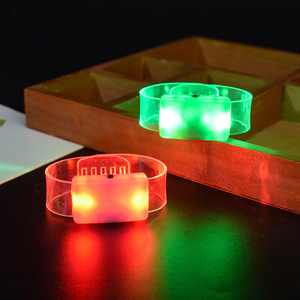 Pulseras LED Luminosas, Brazaletes Brillantes, Pulseras de PVC que se Iluminan en la Oscuridad, para Fiestas, Pascua, Navidad, Año Nuevo - Product Image 5