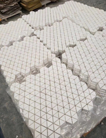 Offre Spéciale décoratif triangle mur dosseret carreaux cuisine pierre marbre mosaïque