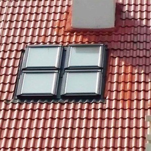 高品質で環境に優しく耐久性のあるパイン製天窓、住宅用ヴィラの屋根裏部屋の自然光と換気改善プロジェクトに - Product Image 4