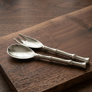 Service à salade Bamboo Royale Vintage Duo en acier inoxydable avec manche segmenté en bambou pour ustensiles de cuisine, hôtels et restaurants - Product Image 1