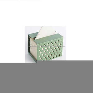 Caja de pañuelos metálica forrada en cuero vintage RAZVI INTERNATIONAL, hecha a mano y duradera para hoteles, decoración del hogar, diseño interior elegante - Product Image 6