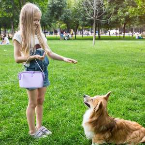 Échantillon gratuit de sac à friandises pour chien pour l'entraînement - Sac à friandises pour chien à fermeture magnétique avec distributeur de sacs à excréments |   Sangle d'épaule - Product Image 5