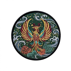 Parches bordados personalizados de alta densidad, insignias tejidas con transferencia térmica, apliques para ropa exterior, uniformes y prendas. - Product Image 1