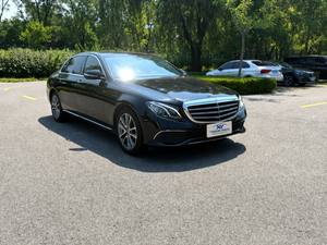 <span class=keywords><strong>Mercedes</strong></span> Benz Clase <span class=keywords><strong>E</strong></span> 2019 <span class=keywords><strong>E</strong></span> <span class=keywords><strong>300</strong></span> L Sedán Deportivo con Acabado Fashion, Tracción Trasera, Turbo, Vehículo Usado con Sistema Híbrido Suave de 48V - Product Image 5