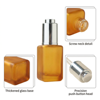 Flacon compte-gouttes carré de luxe 30 ml en verre ambré mat avec protection UV, flacon de sérum givré avec pompe à pression argentée pour huile visage