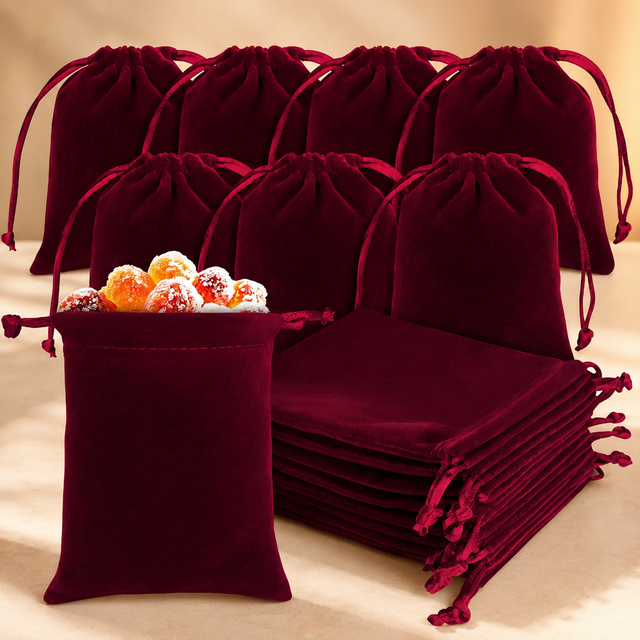 Wholesale Custom Logo Small Velvet Drawstring Pouch Gift Packaging Bag for Jewelry Candy Coin Wedding Favor