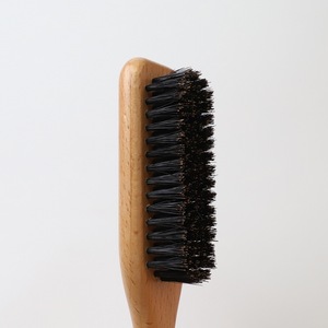 Brosse à poils de sanglier en hêtre la plus vendue, idéale pour éliminer les poils lâches, pour le soin des barbes et le coiffage masculin, logo gravable au laser - Product Image 3