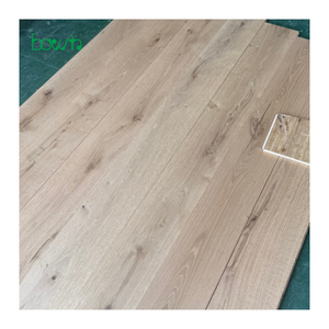Plancher en bois d'ingénierie en chêne blanc européen de 7,5 po de largeur, grade <span class=keywords><strong>CDE</strong></span>, lames droites multicouches, préfini - Product Image 1