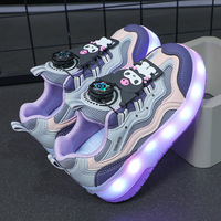 Chaussures à roulettes pour filles, trottinette à deux roues invisible pour enfants, style tendance Kuromi, nouvelle collection, avec lumières LED en PU