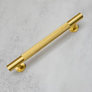 Manopole e maniglie per porte dell'armadio hardware in ottone massiccio di vendita caldo maniglia zigrinata T bar pull