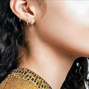 Pendientes Huggie de Acero Inoxidable 18K, Diseño Geométrico, Color Oro y Plata, Pendientes de Moda para Mujer, Accesorios de Joyería - Product Image 4