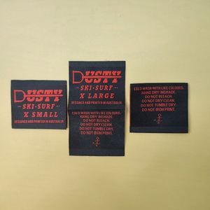 Etiqueta Tejida para Prendas de Vestir de Poliéster Ecológico con Envío Rápido, Accesorios de Procesamiento de Prendas, Logotipo Personalizado, Color y Tamaño, Etiqueta Plegada al Centro - Product Image 3