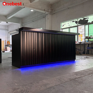 Bancone da <span class=keywords><strong>Bar</strong></span> in Pietra Artificiale Nera con Luci LED e Decorazioni in Lamiera Ondulata - Product Image 6