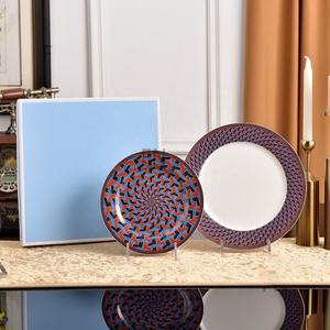 Placa de porcelana de hueso con patrón estereoscópico de nuevo producto y placa de cargador de porcelana para decoración del hogar - Product Image 3