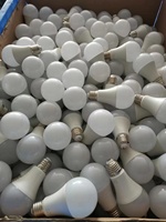 Fourniture directe d'usine 7W 9W 12W 15W 18W E27 B22 Ampoules LED Source SMD Lumières domestiques