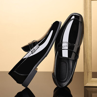 Nouvelles Chaussures Habillées Décontractées pour Hommes en Cuir Véritable Style Britannique à Bout Rond pour le Bureau
