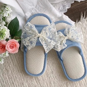 XXT OEM personnalisé respirant coton lin pantoufles doux intérieur maison chaussures antidérapant femmes dentelle arc maison diapositives - Product Image 1